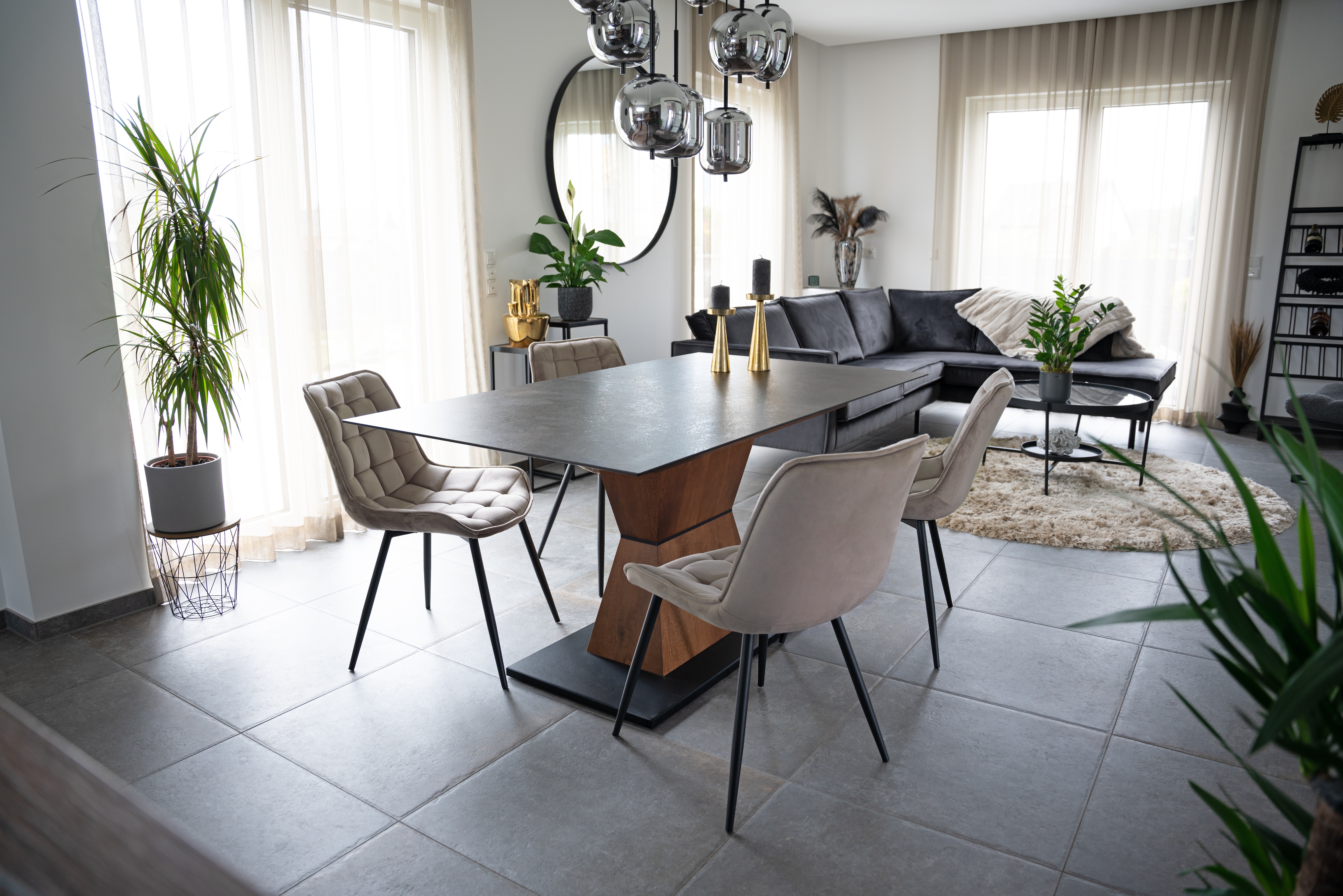 HOME DELUXE Polsterstuhl Esszimmer IKALO - 2er Set - Samt Hellbraun