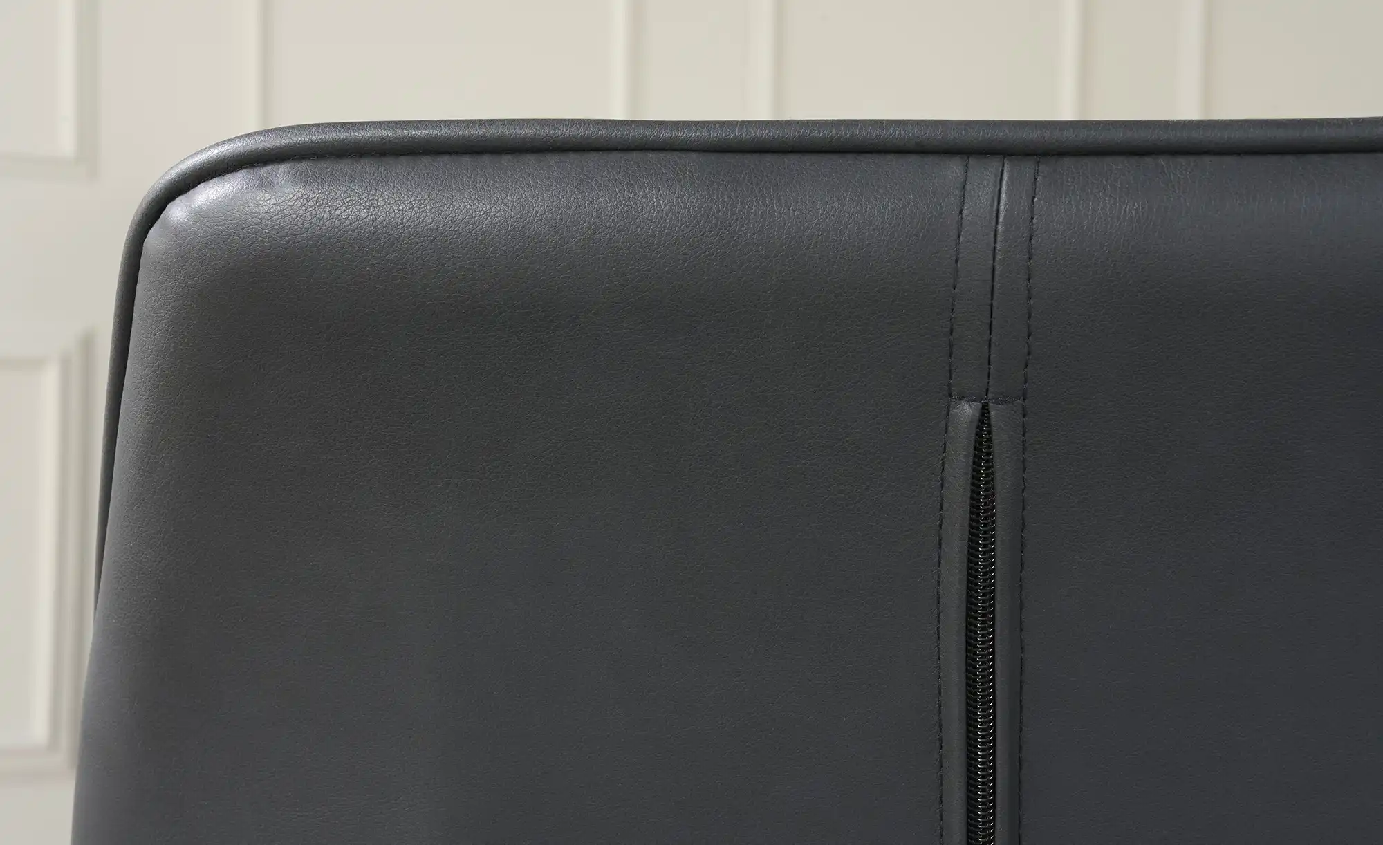 uno Armlehnstuhl mit Steppnähten Hannes