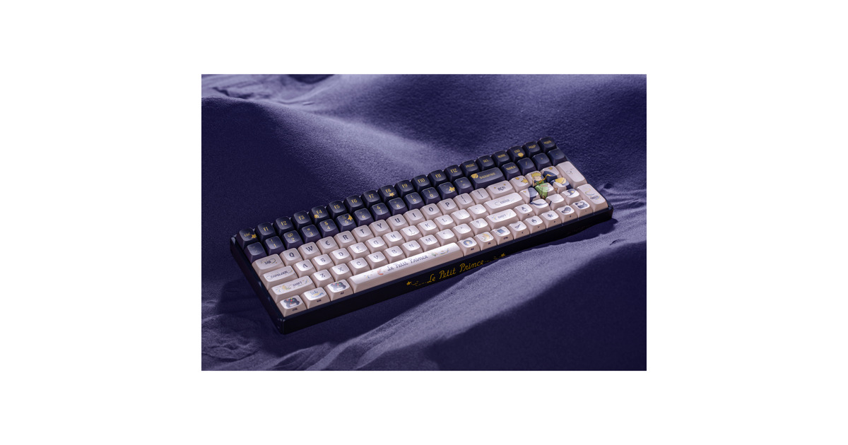 IqunixF97 Starry Tryst, gaming toetsenbord  (Donkerblauw/wit, US lay-out, IQUNIX Silent Rose, RGB leds, 96%, Hot-swappable, PBT, 2.4GHz | Bluetooth 5.1 | USB-C)