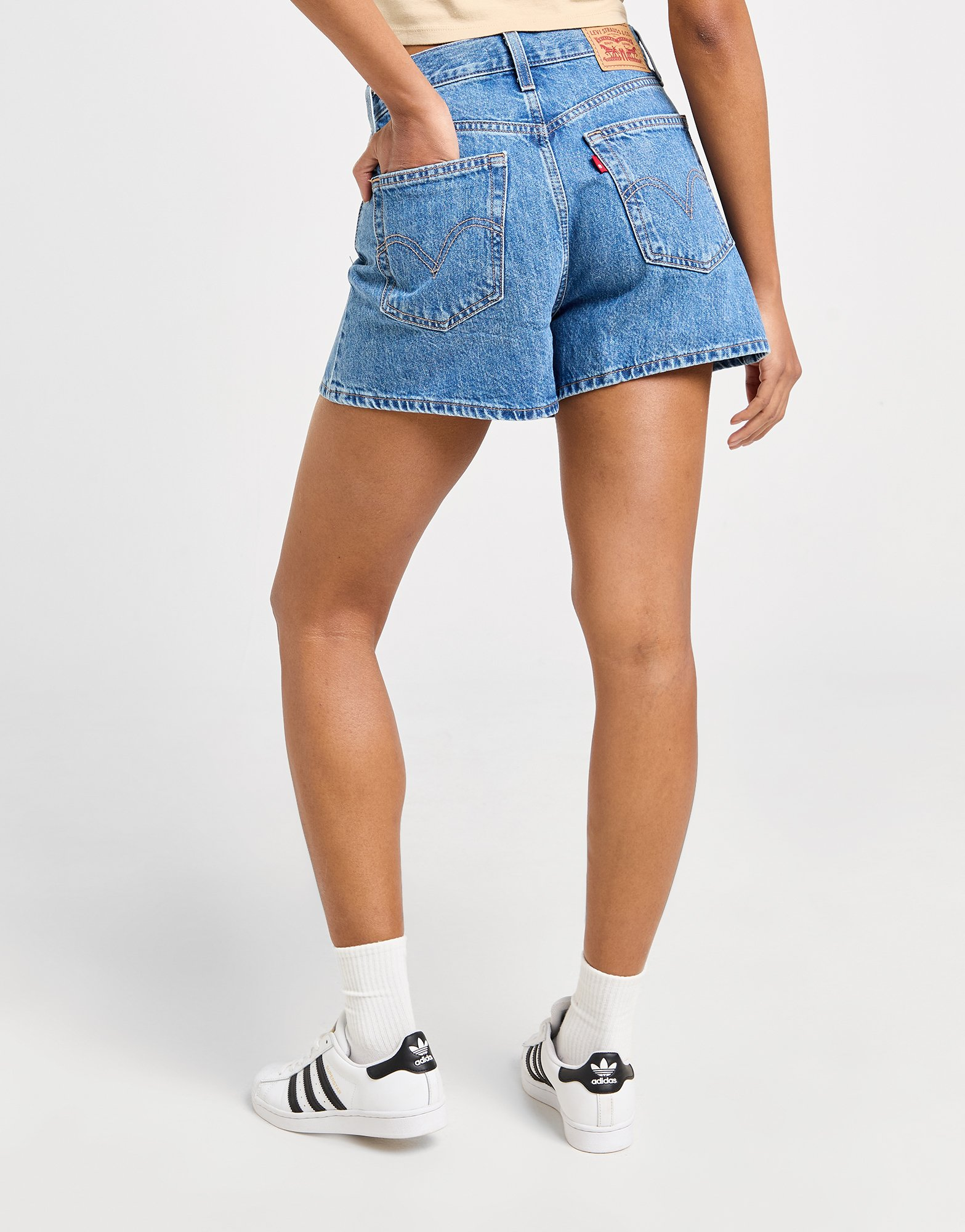 Levi's Short Mom