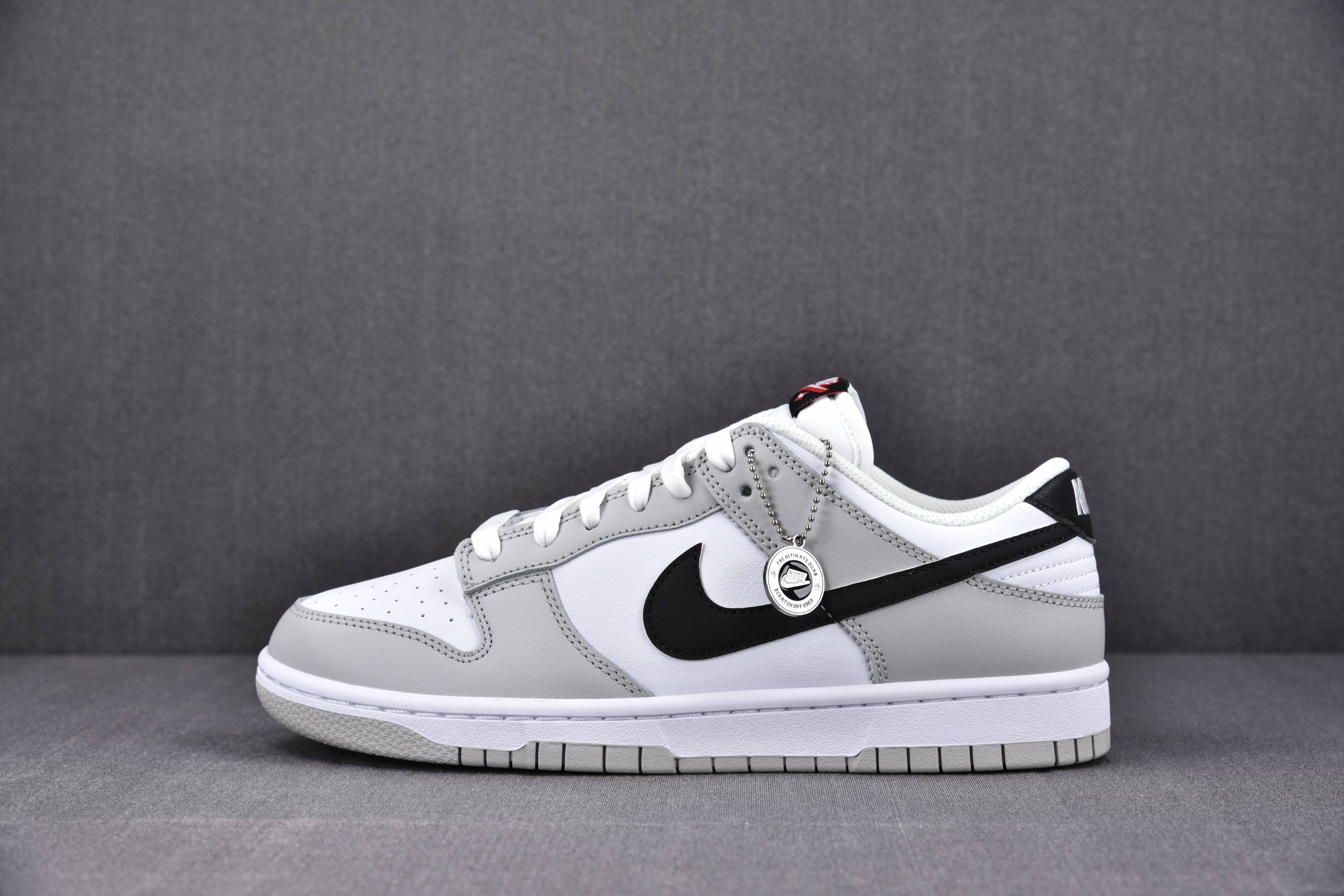 Nike Dunk Low SE Jackpot
