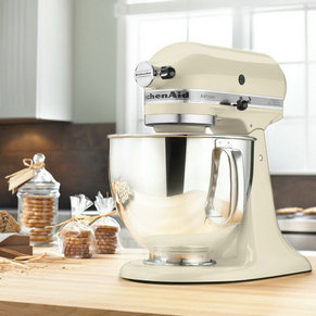 Batedeira KitchenAid de 10 velocidades e 5 litros.