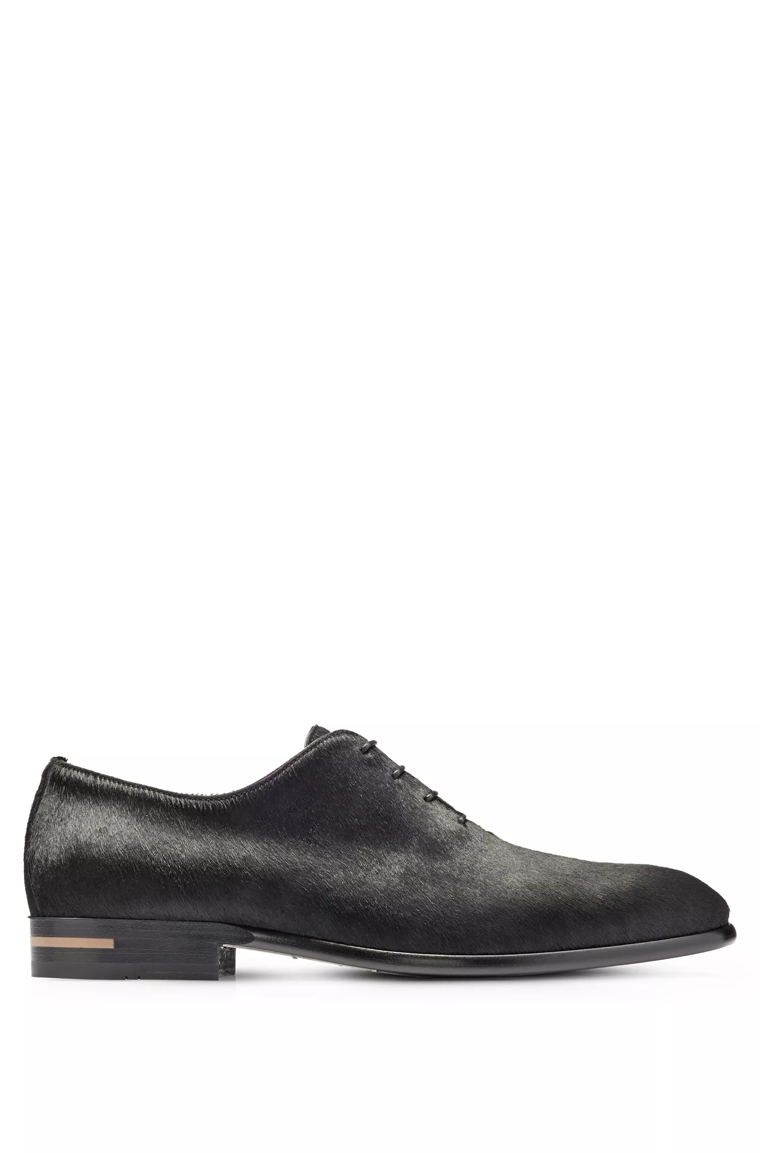 Sapatos Oxford BOSS pretos, fabricados na Itália, em pelo de bezerro.