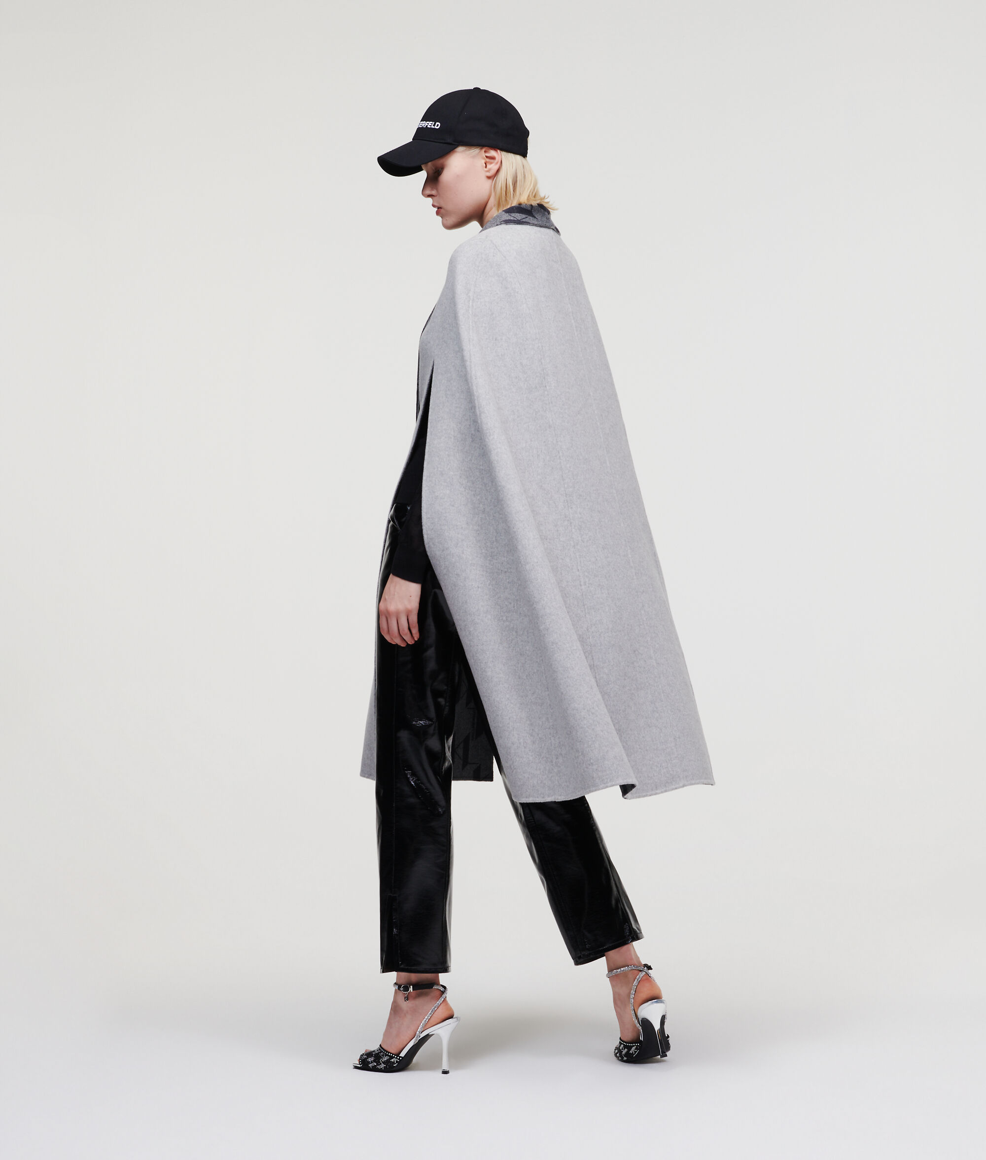 CAPE RÉVERSIBLE KL MONOGRAM