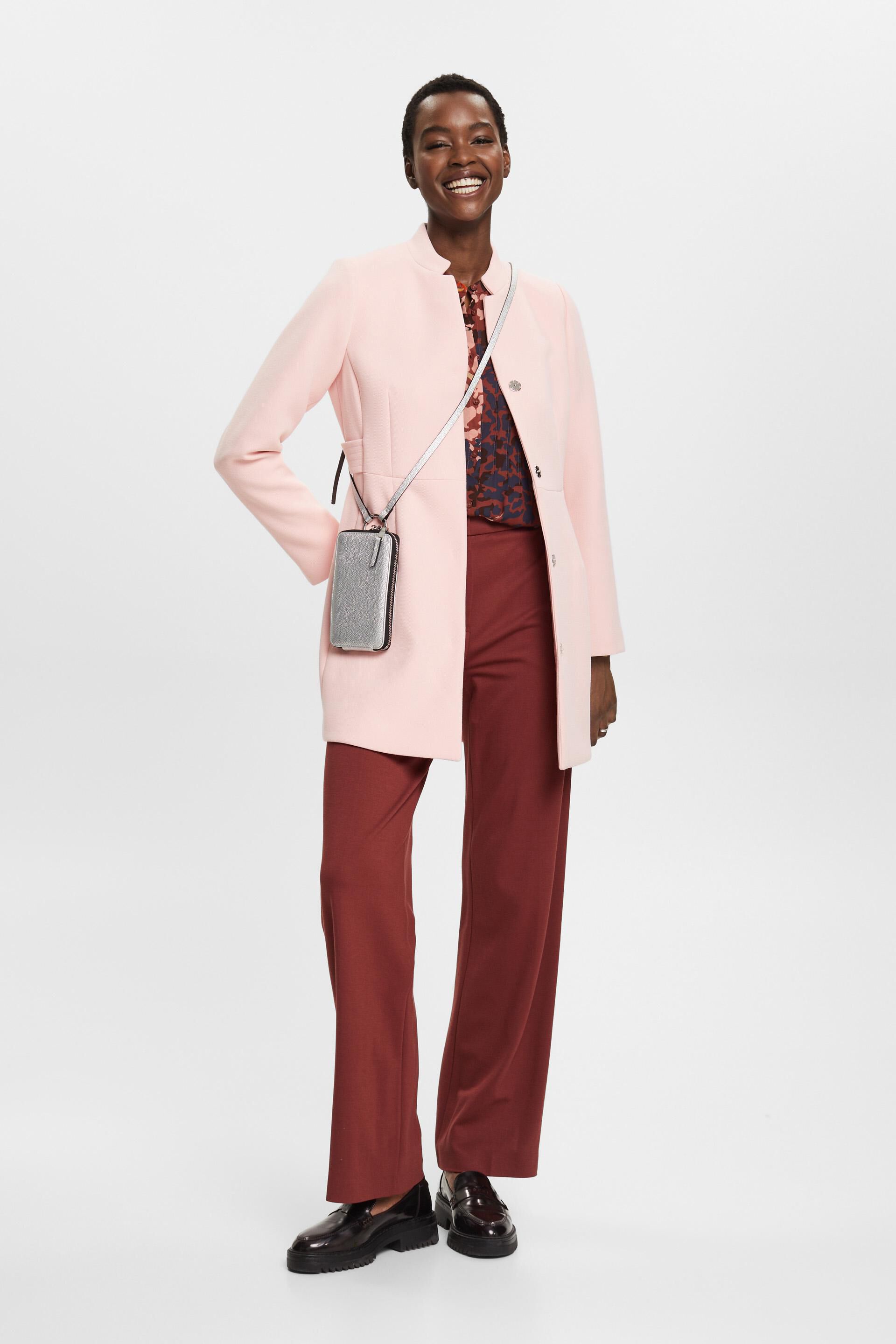 Manteau cintré à col à revers inversé