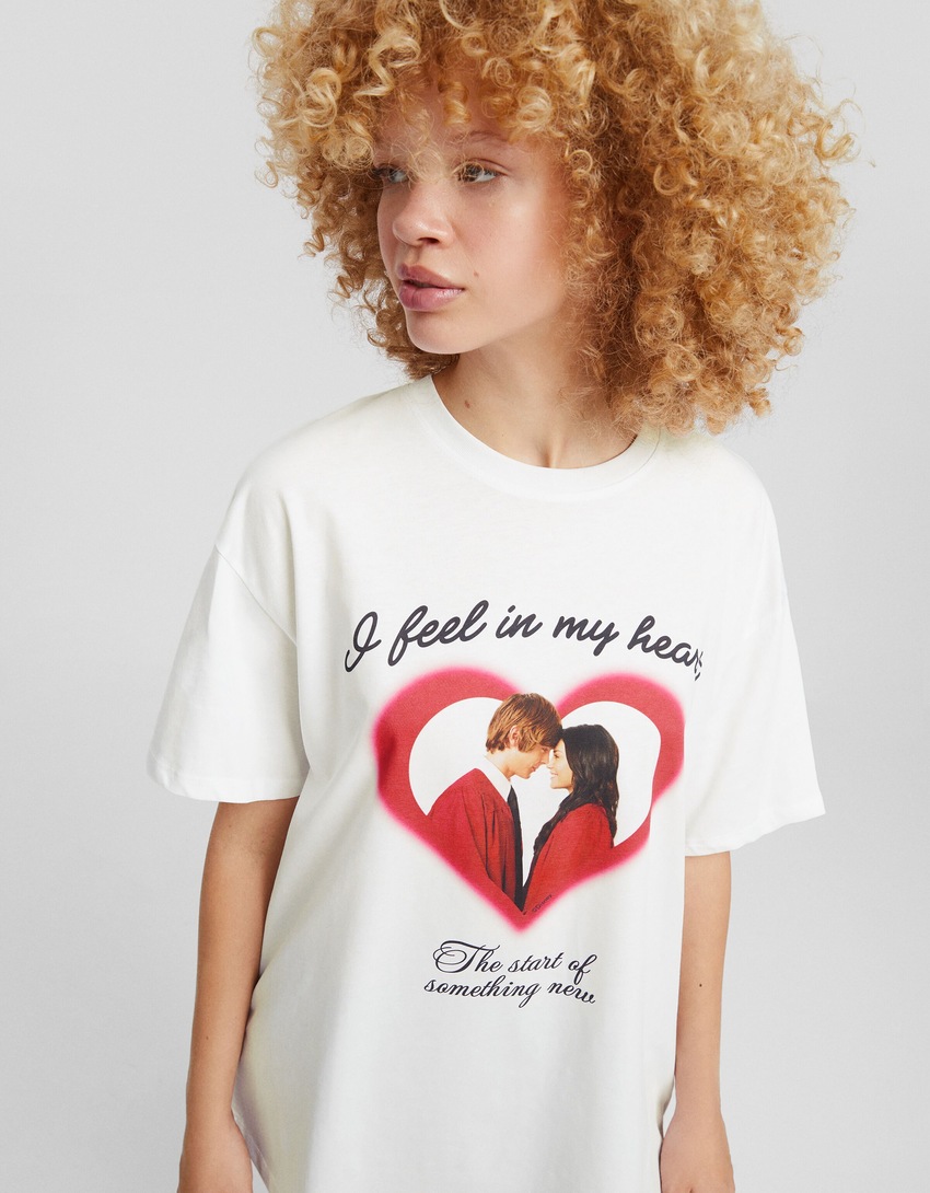 Camiseta oversized de manga curta com estampa de High School Musical