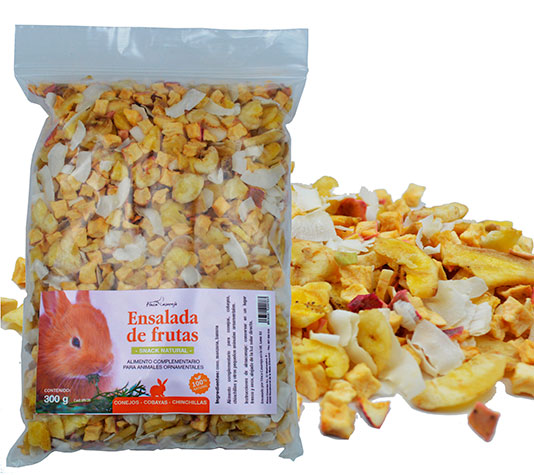 Petisco natural para coelhos, porquinhos-da-índia e chinchilas - Salada de frutas