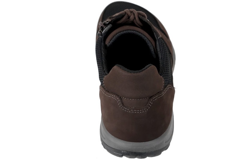 NEW FEET SNØRESKO I MØRKEBRUNT NUBUCK