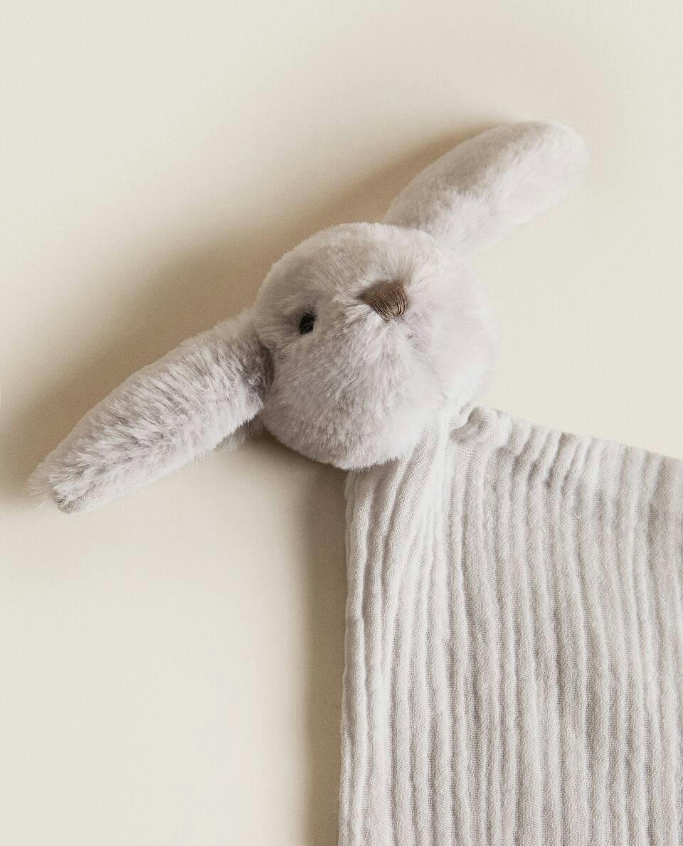 COELHINHO DE PELÚCIA PARA CRIANÇAS