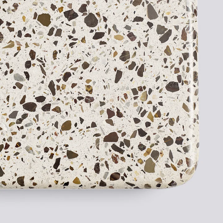 HAY - Terrazzo Tisch rund Ø 70 cm, grau / rot