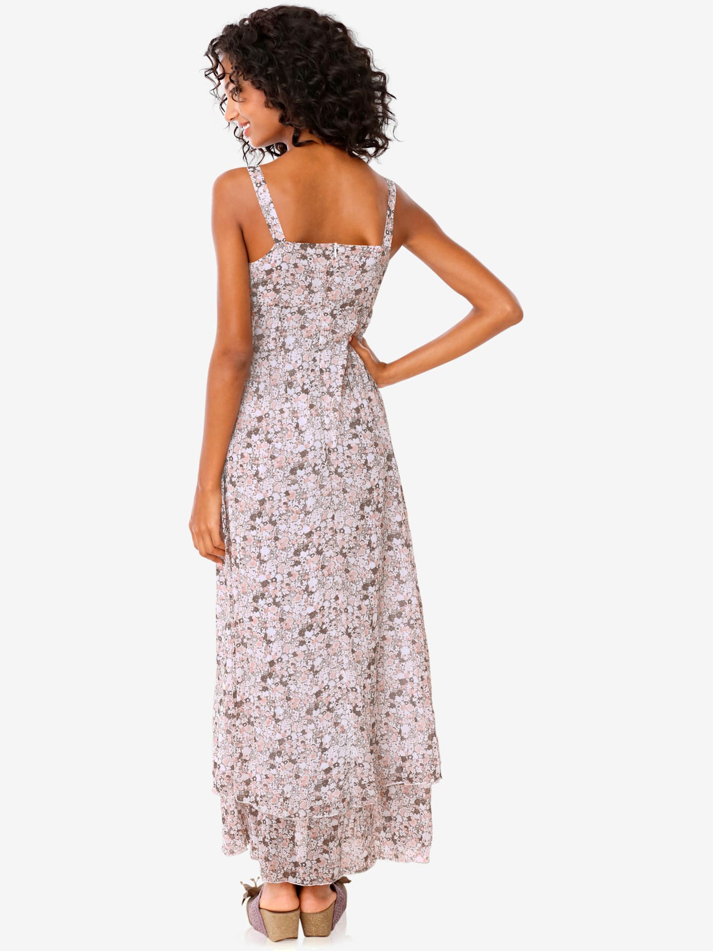 Robe longue look romantique