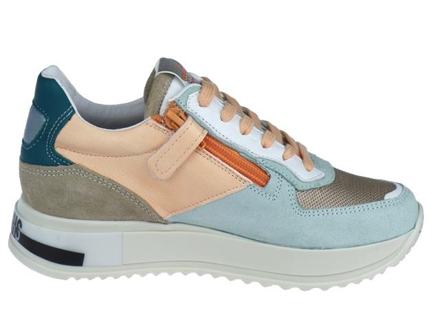 Giga Sneaker
