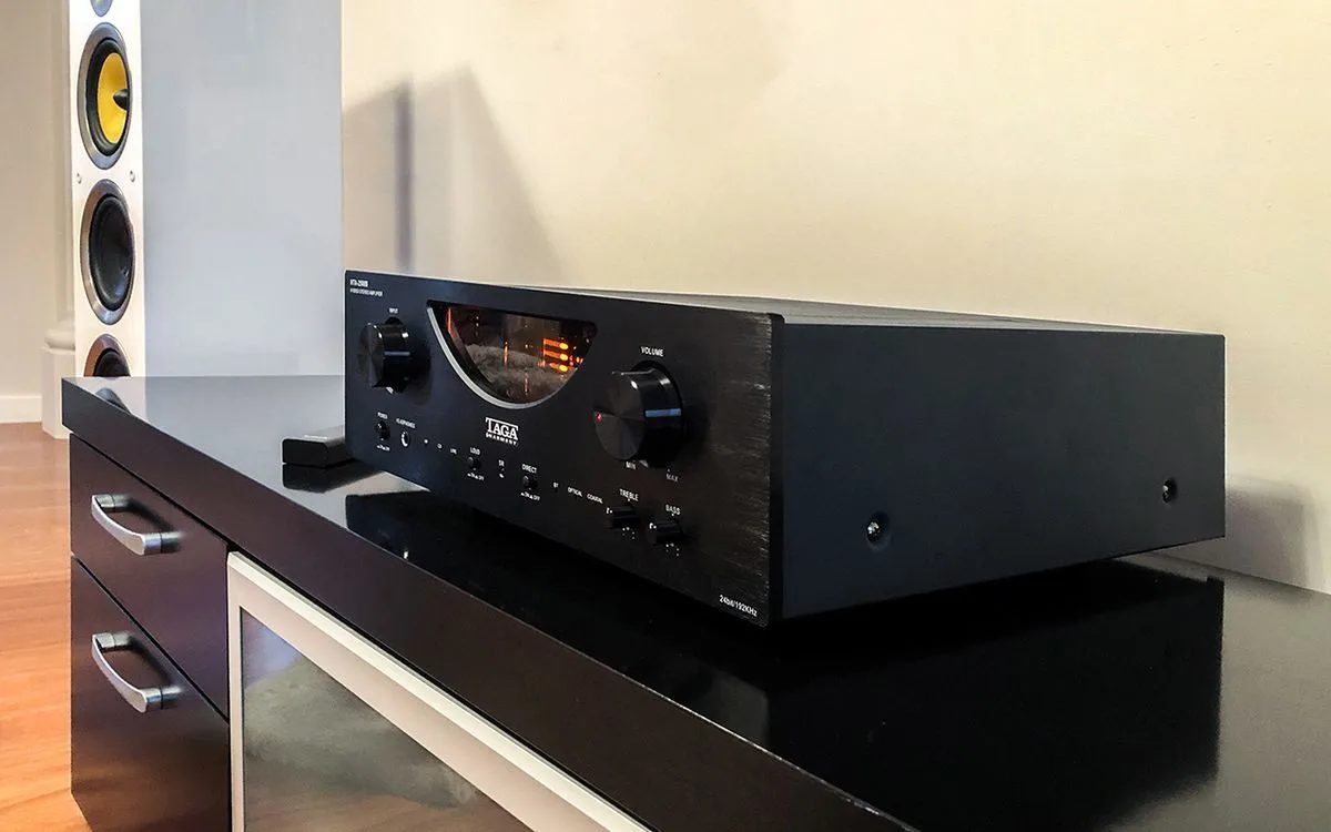 Taga Harmony HTA-2500 Noir Amplis hi-fi stéréo