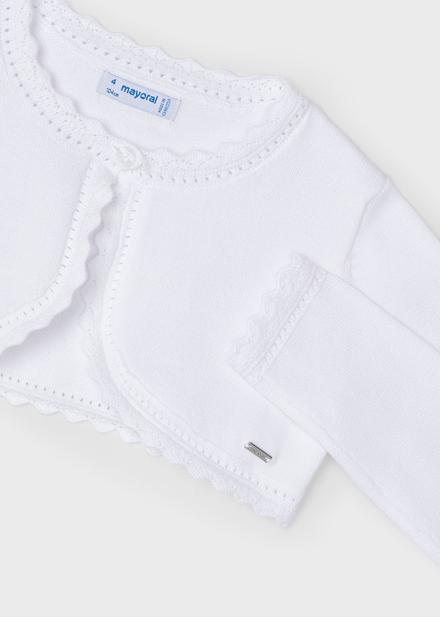Cardigã feminino Better Cotton em fio metálico na cor nude.