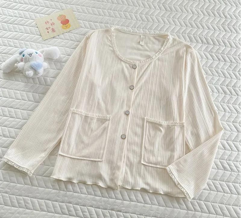 Siensien - Pyjamaset: effen top met lange mouwen en knoopjes + gewatteerd hemdje + broek + shorts