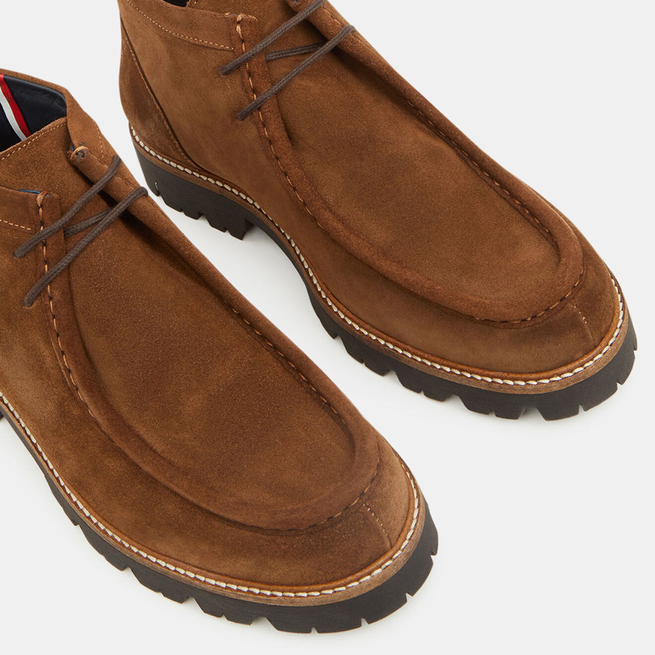 Tommy Hilfiger Chukka boots en Velours de Cuir marron