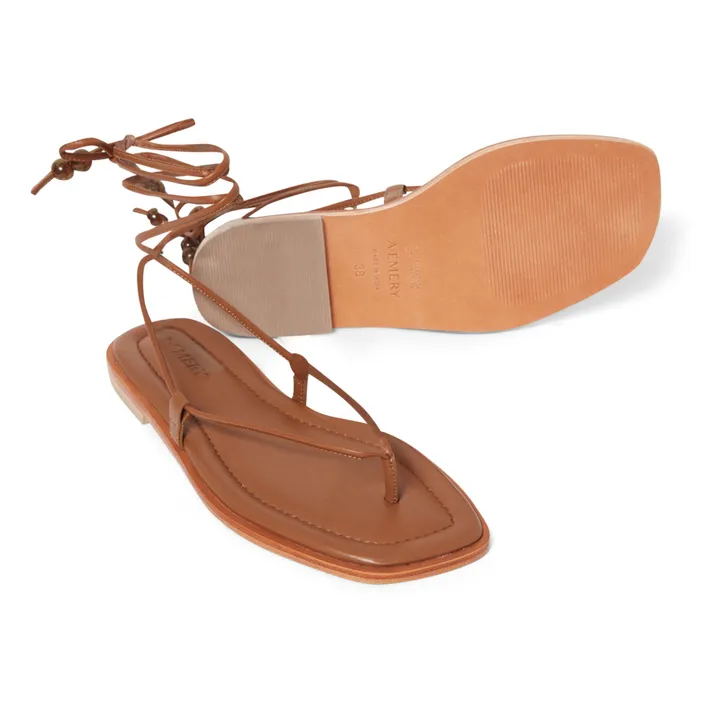 A. Emery Sandales Finch | Camel