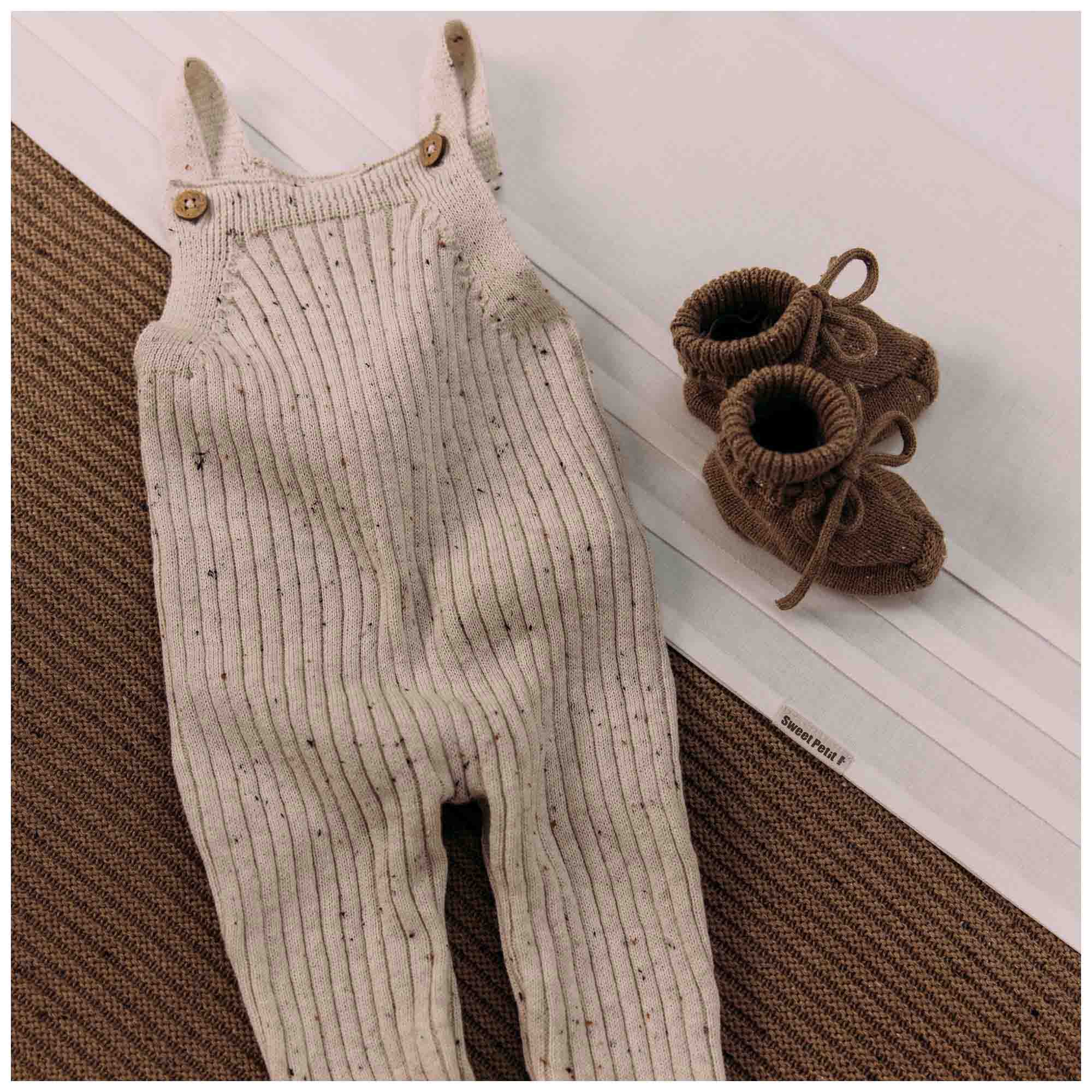 Sweet Petit Mini newborn tuinbroek mouwloos effen beige