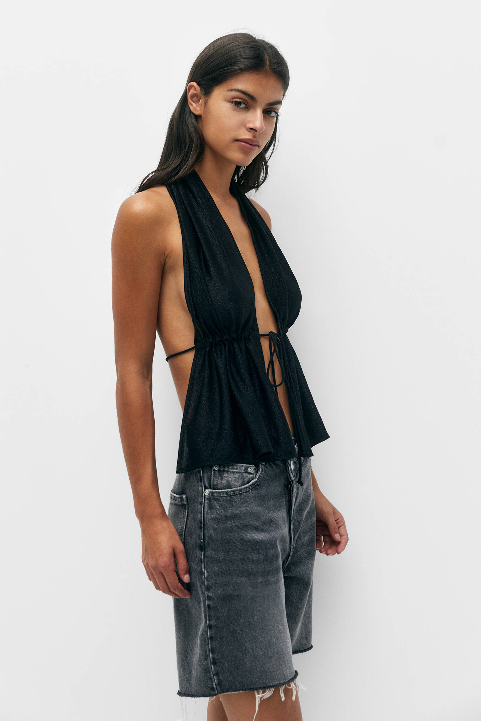 BLUSA COM COSTAS ABERTAS - PRETA