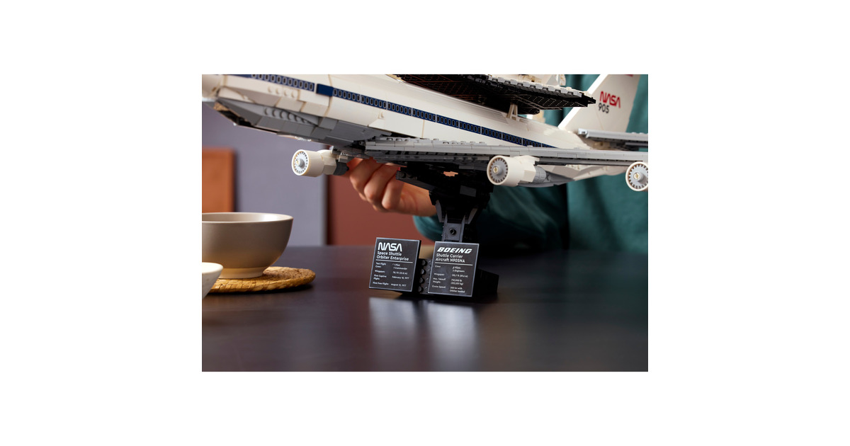 LEGOIcons - Shuttle Carrier Aircraft Constructiespeelgoed  (10360)