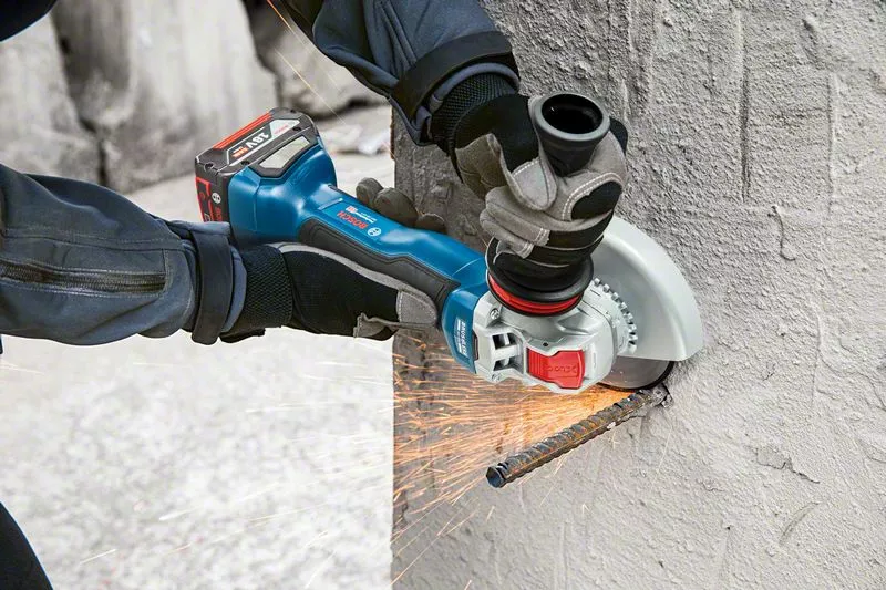 BOSCH COMBI-KIT 3 18V TOOLS: GSR 18V-110C + GWX 18V-10 P + GBH 18V-26F + 1 4.0 AH BATTERY (PROCORE) + 1 8 AH BATTERY (PROCORE) + GAL 18V-160 (L) PROFESSIONAL