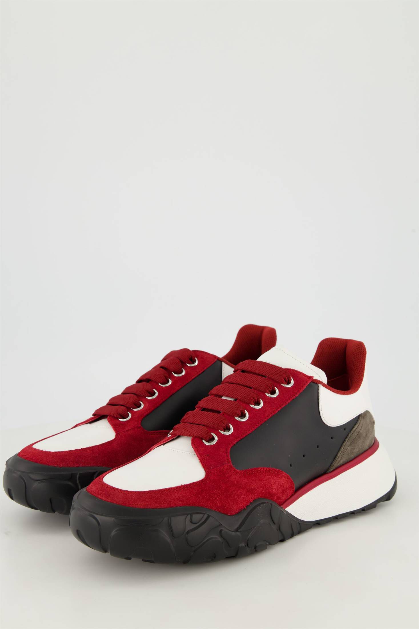Alexander McQueen| Herren Sneaker COURT mit Glatt- und Veloursleder