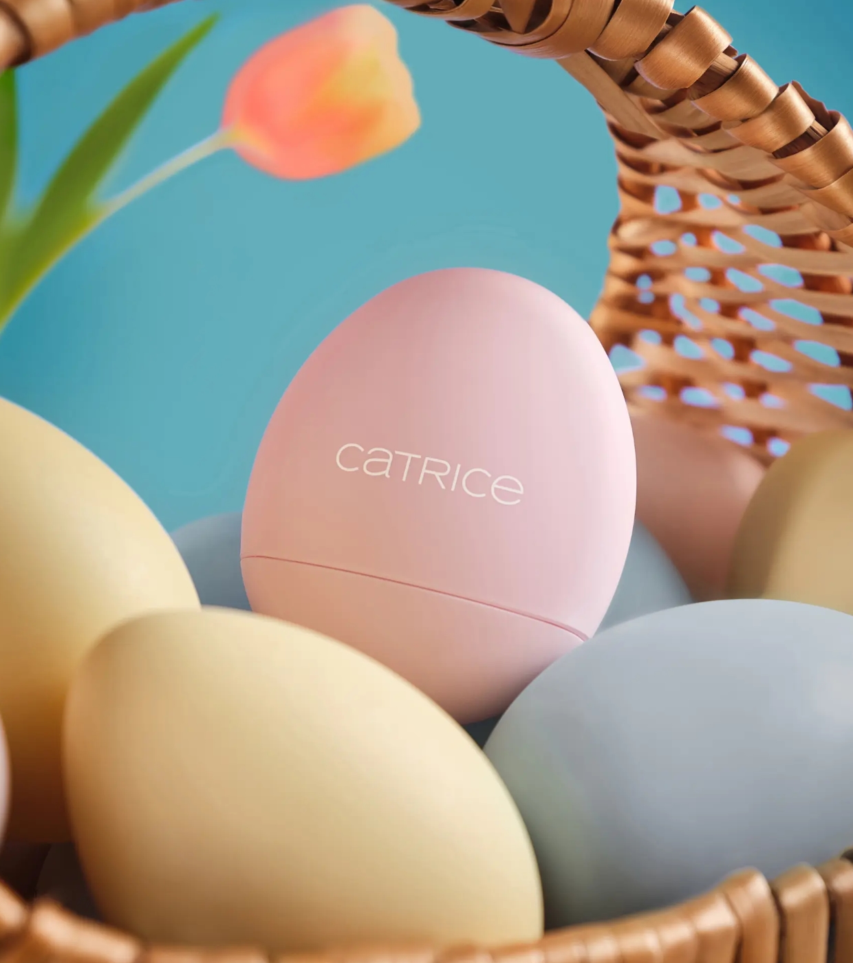 Catrice - *Egg-Cellent Easter* - Bálsamo Labial - 02: Blueberry Sugar Pop