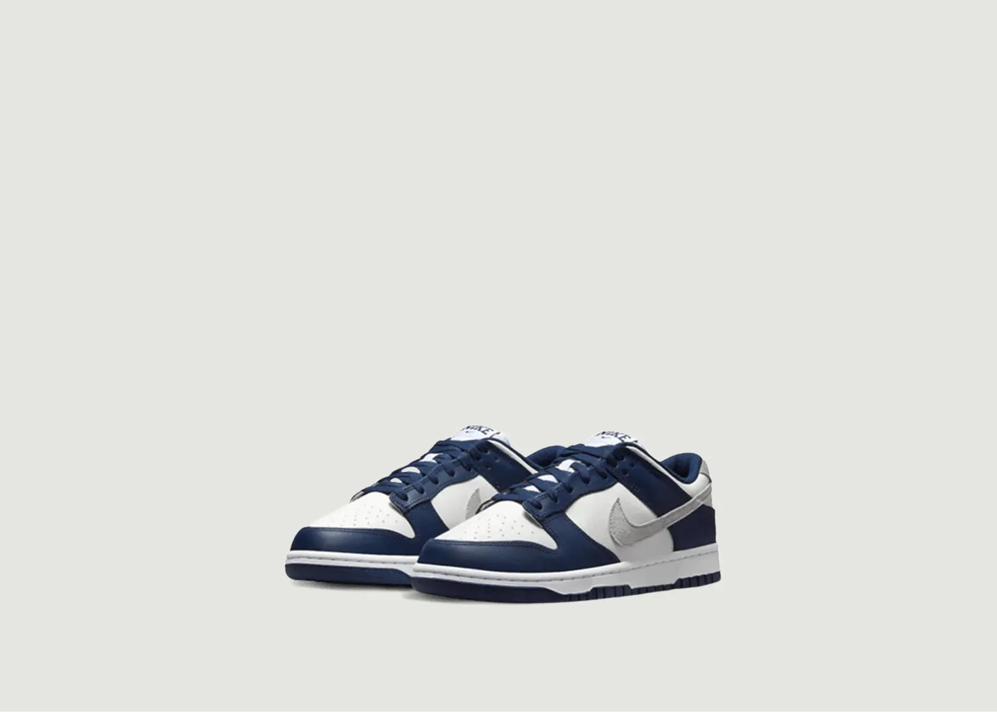 Dunk Low Summit White Midnight Navy Nike