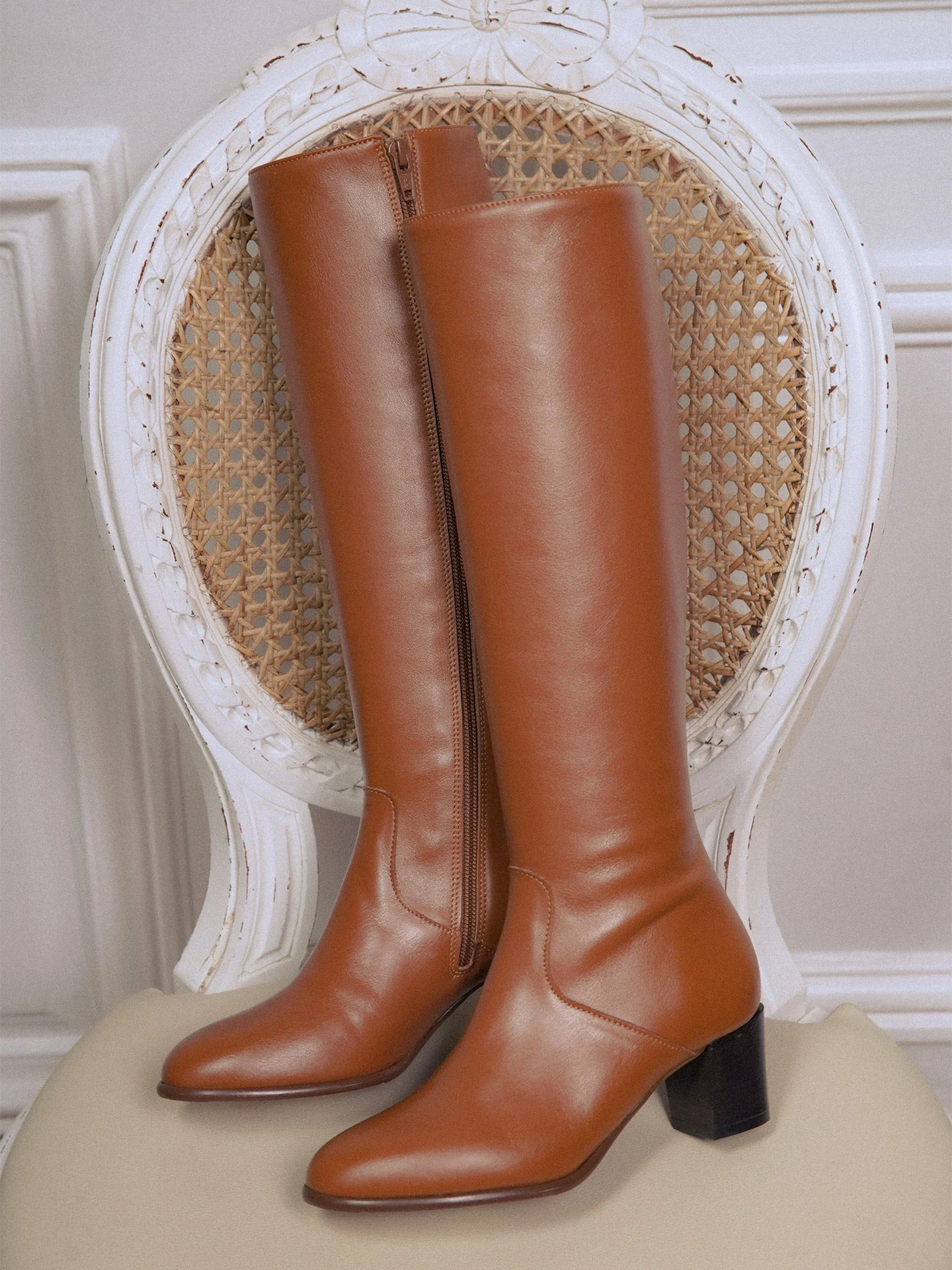CAMEO CAMEL - Bottes à talon en cuir lisse | Marron