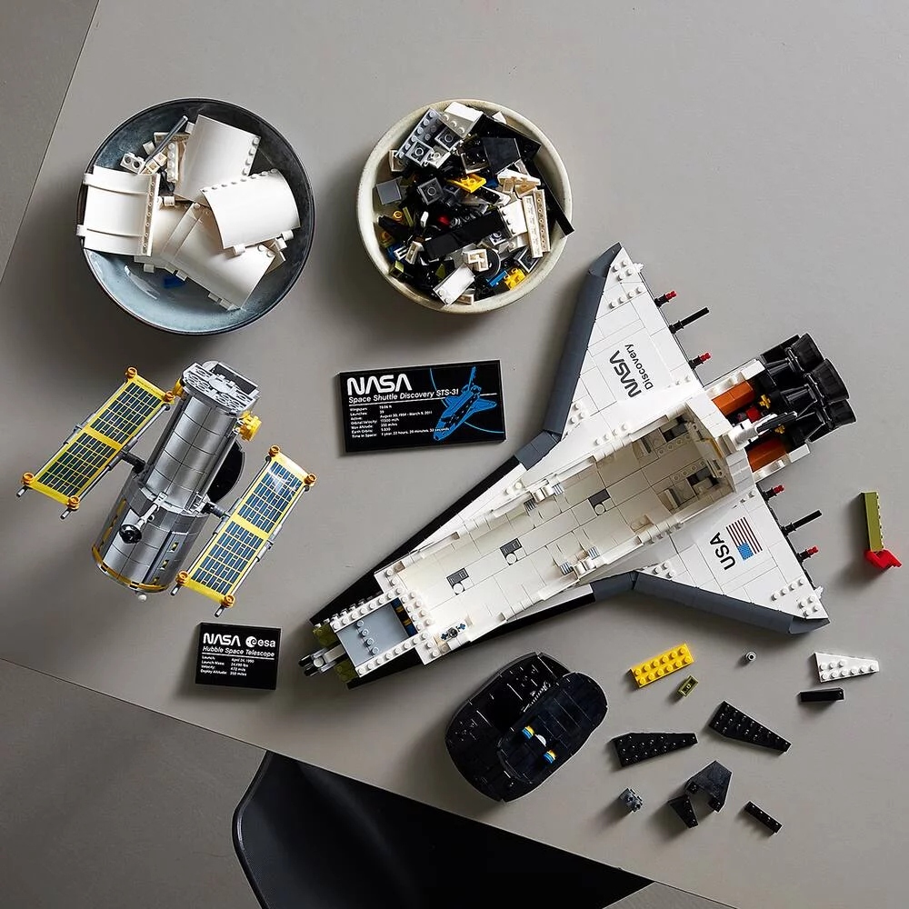 LEGO®ICONS 10283 - LA NAVETTE SPATIALE DISCOVERY DE LA NASA