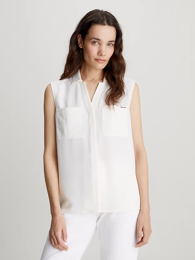 Blusa sem mangas com bolso