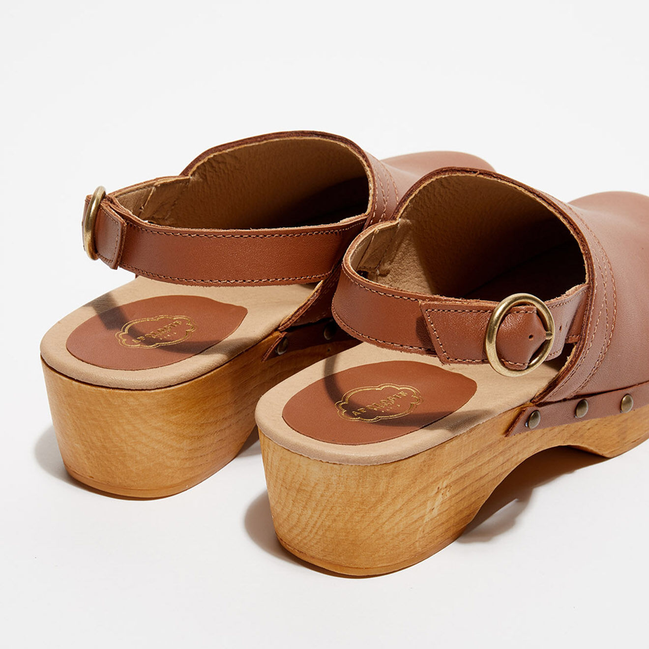 Apologie Studio Sabots en Cuir Nicole camel - Talon 5 cm