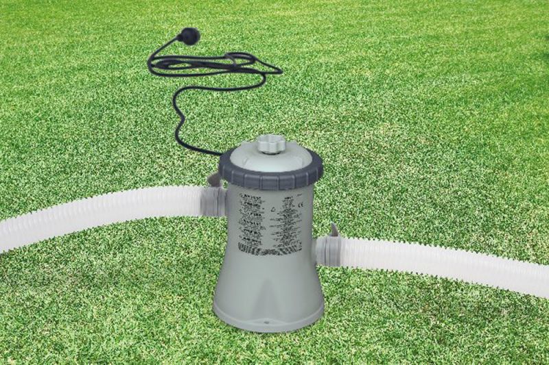 Intex Zwembadpomp - Filterpomp - 1250 liter/uur - 12V - 1250 liter/uur - 26x25.4x25.4 cm