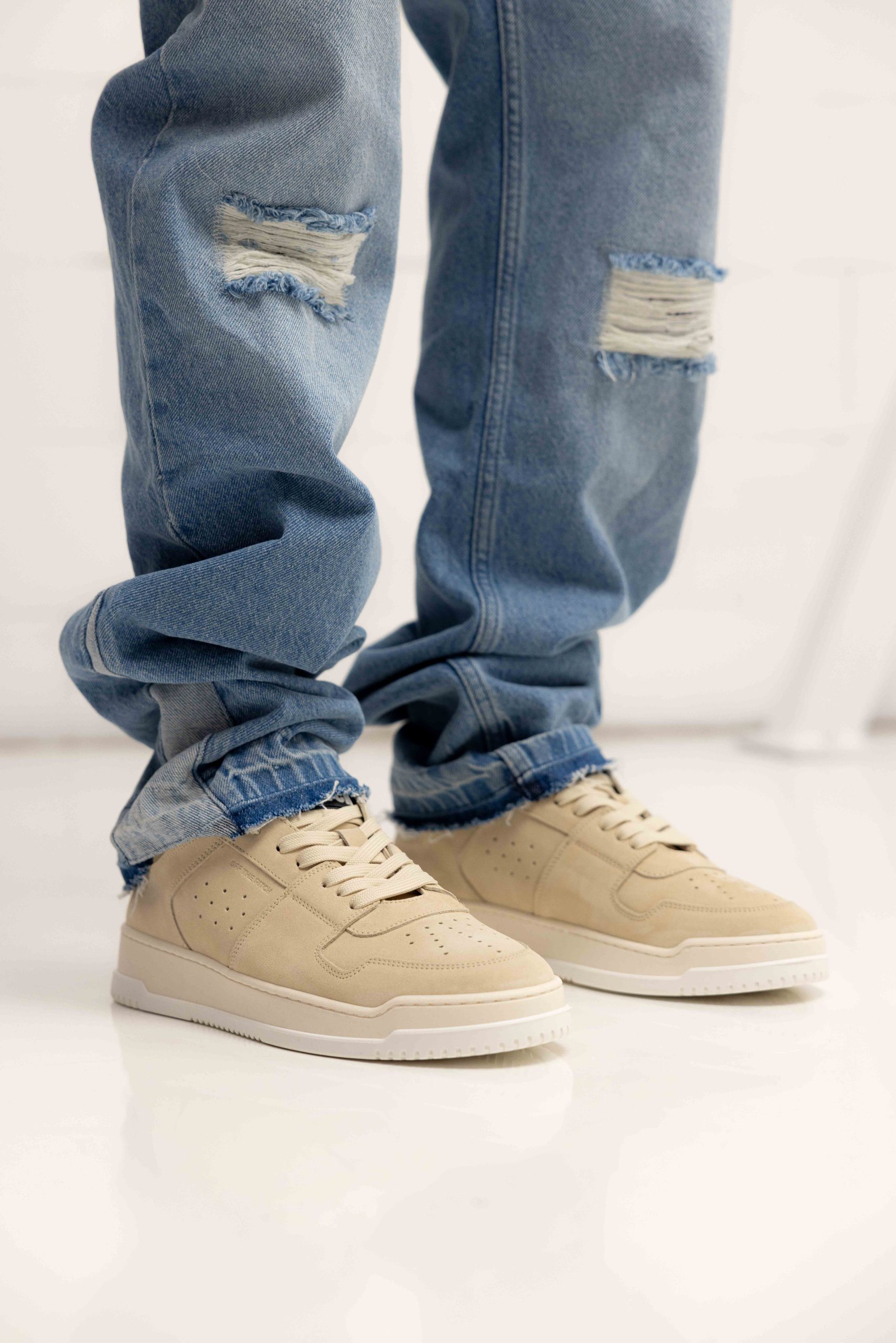 Off The Pitch Supernova Velour Sneakers Heren Beige