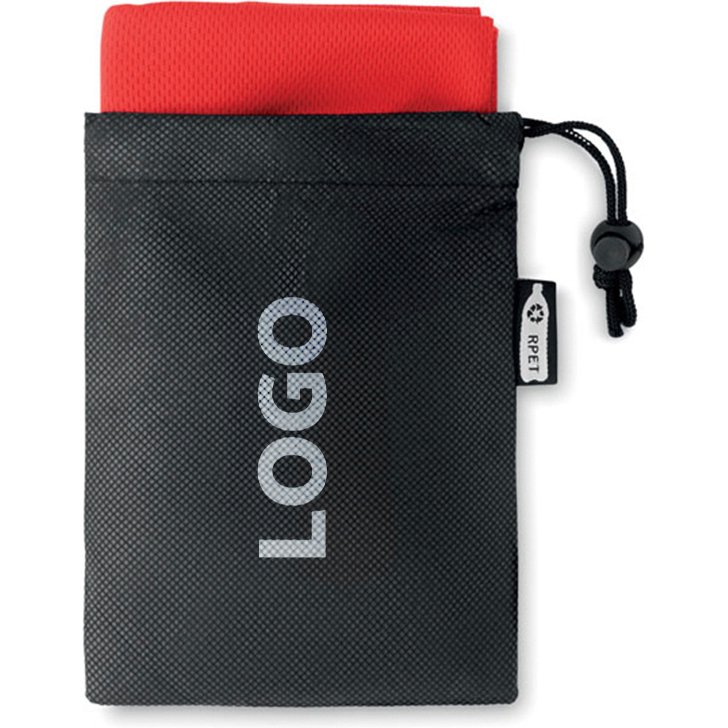 Serviette de sport avec pochette publicitaire en RPET toucher microfibre 30 x 80 cm - marquage 1 couleur