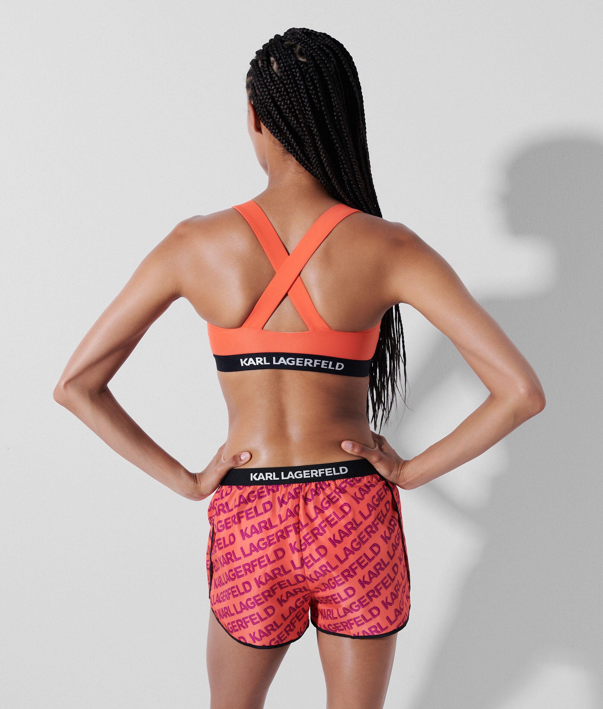 SHORT STYLE UNIVERSITAIRE AVEC LOGO KARL