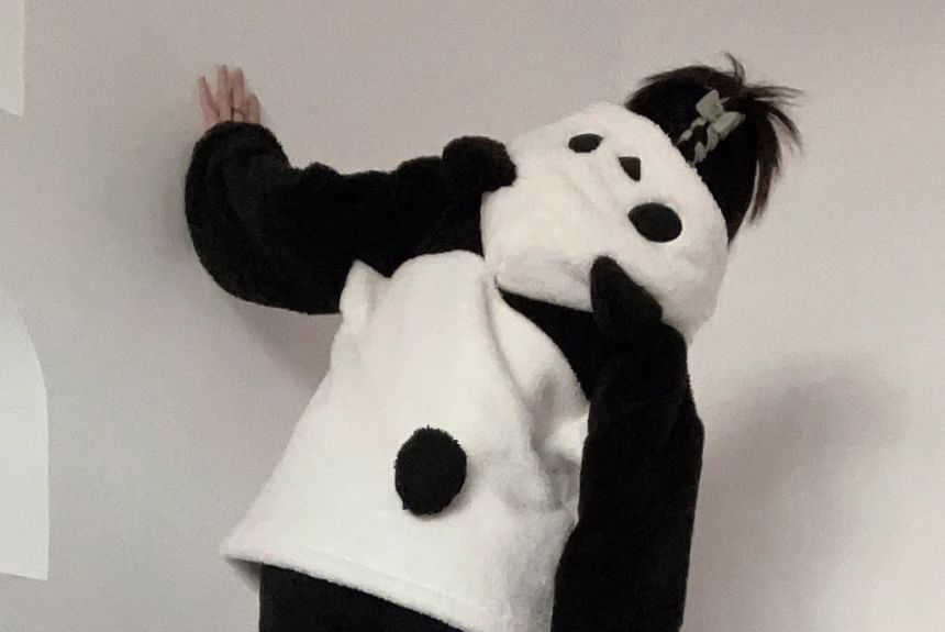 GOUB - Pyjamaset: Lange mouwen, fleece top met capuchon en pandamotief, knopen en broek