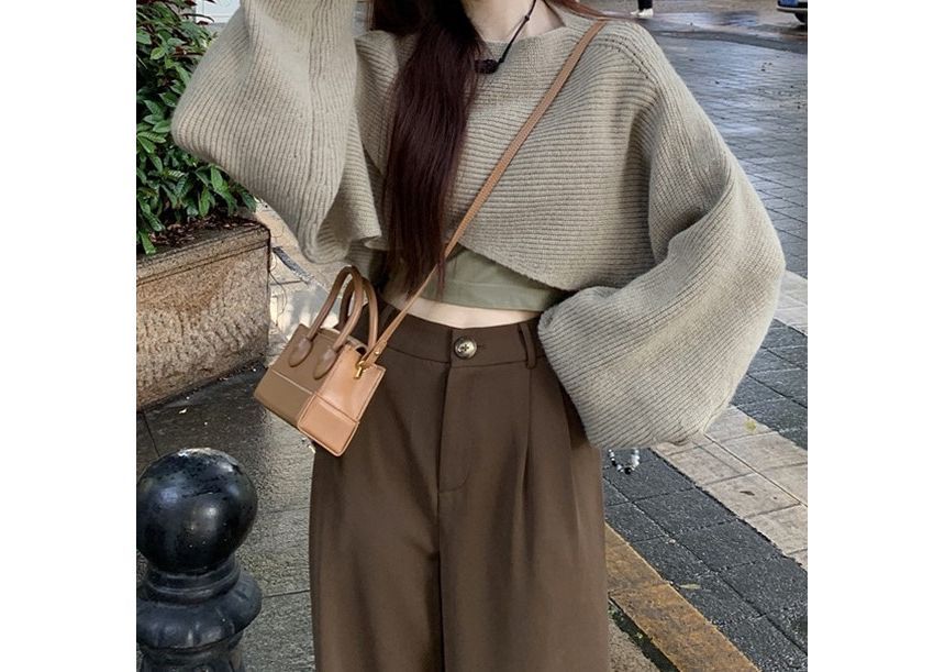 Genrovia - Effen asymmetrische cropped trui