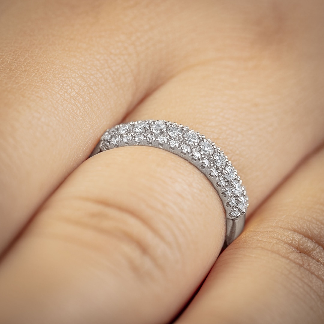 0.52 Karat Diamantring 750/18 K Weissgold
