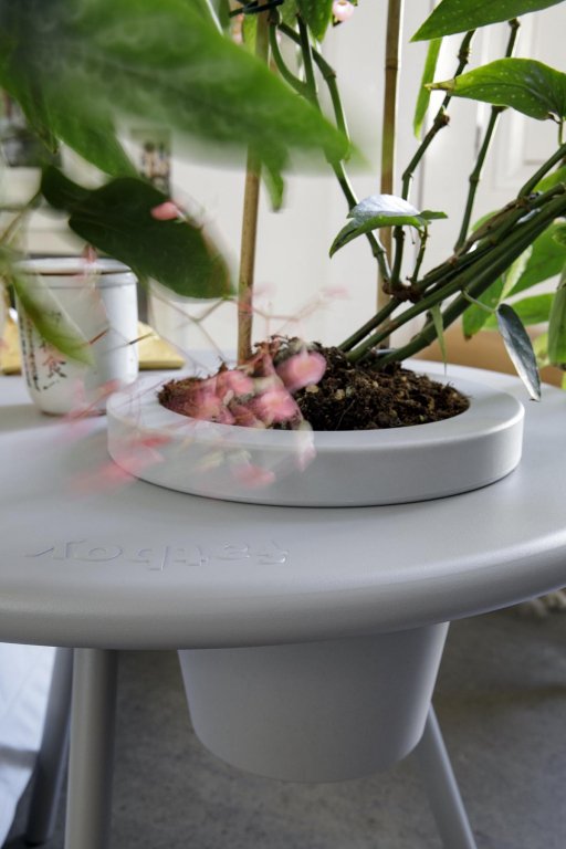 Fatboy Bakkes bijzettafel met plantenpot Anthracite