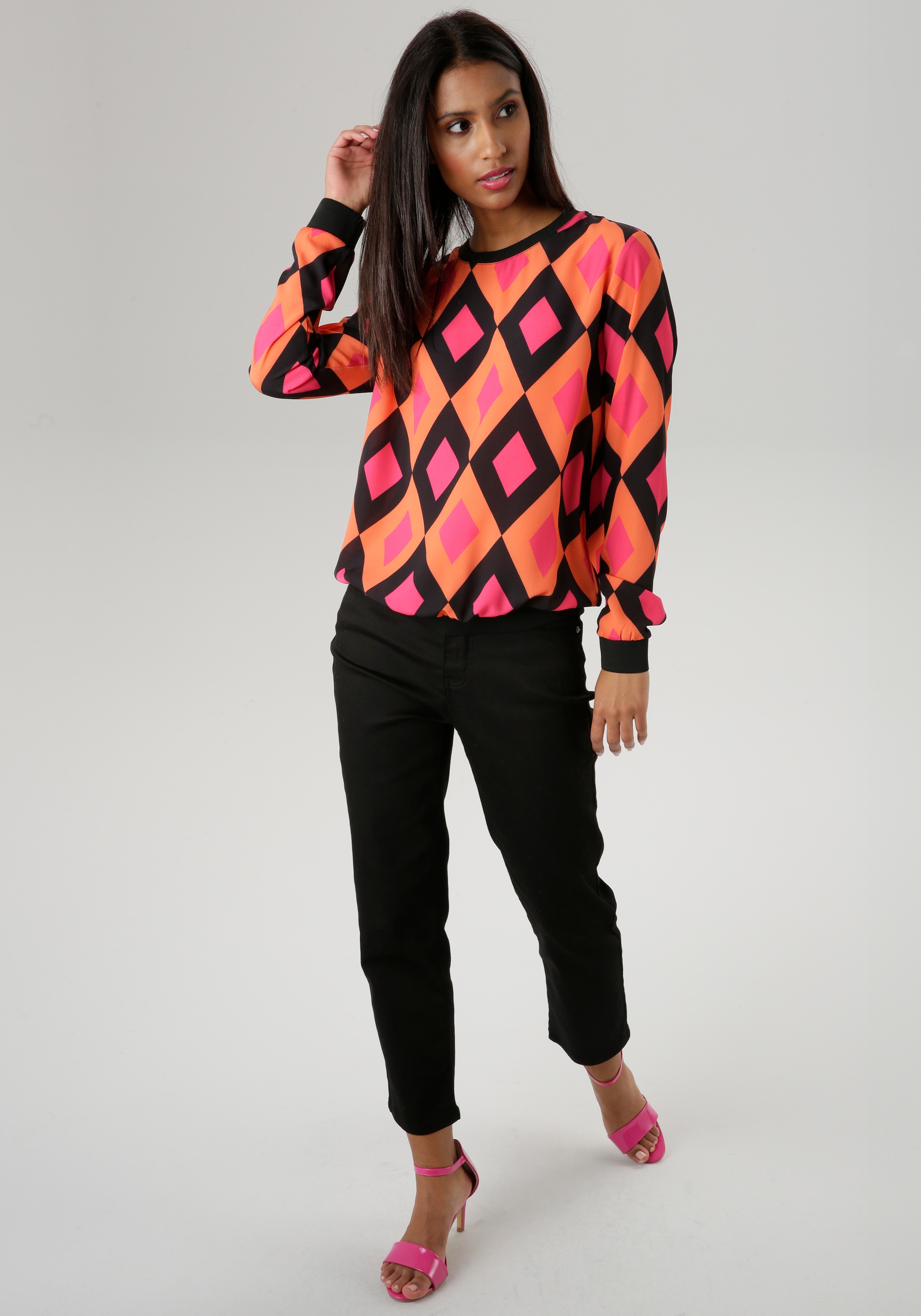 Aniston SELECTED Shirtbluse , mit unifarbenen Bündchen und Retro-Muster