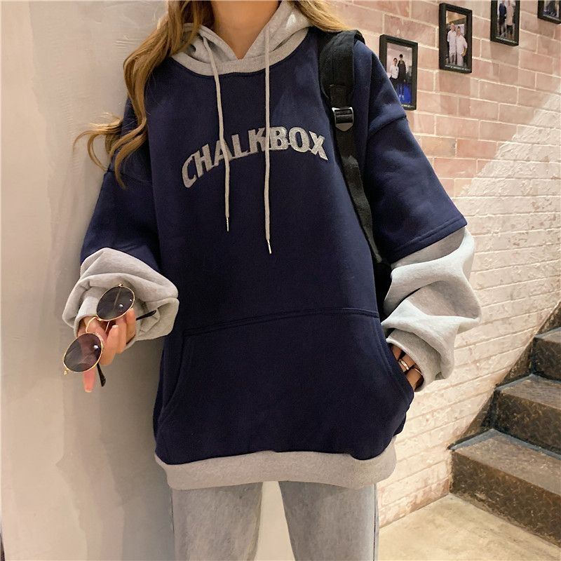 Juku Girls - Oversized hoodie met kleurblokletters