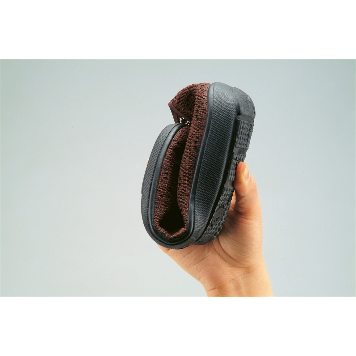 Trotteurs ajourés, beige ou marron