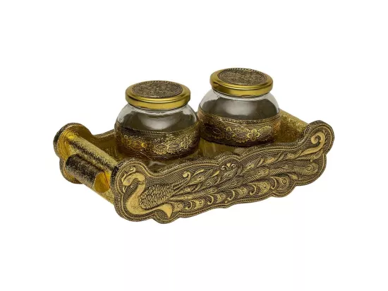 Plateau en métal repoussé doré 21x14x5h