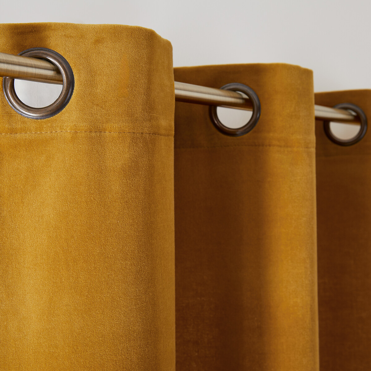LA REDOUTE INTERIEURS<br>Cortina de veludo com ilhós Veludo