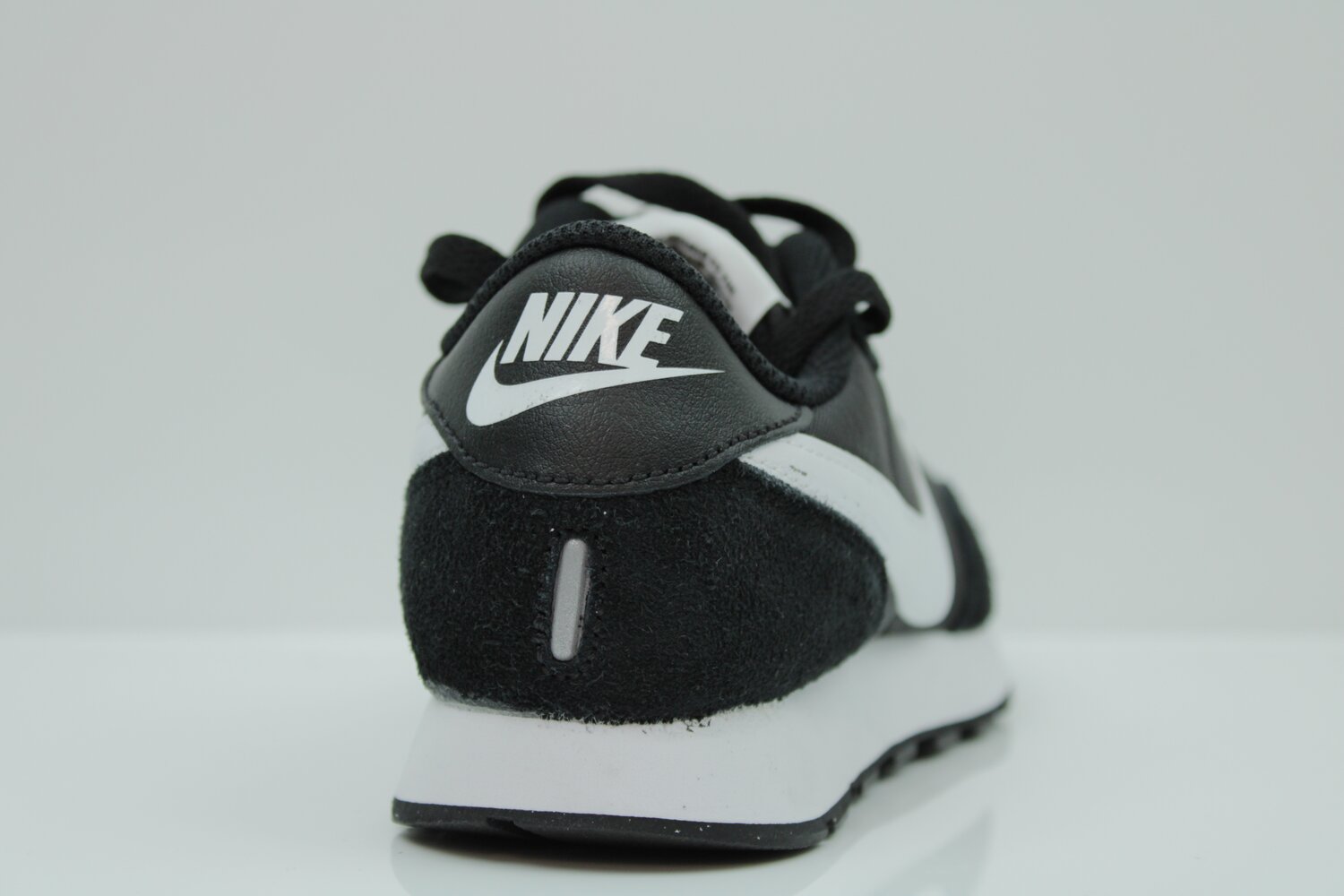 Nike Sneaker