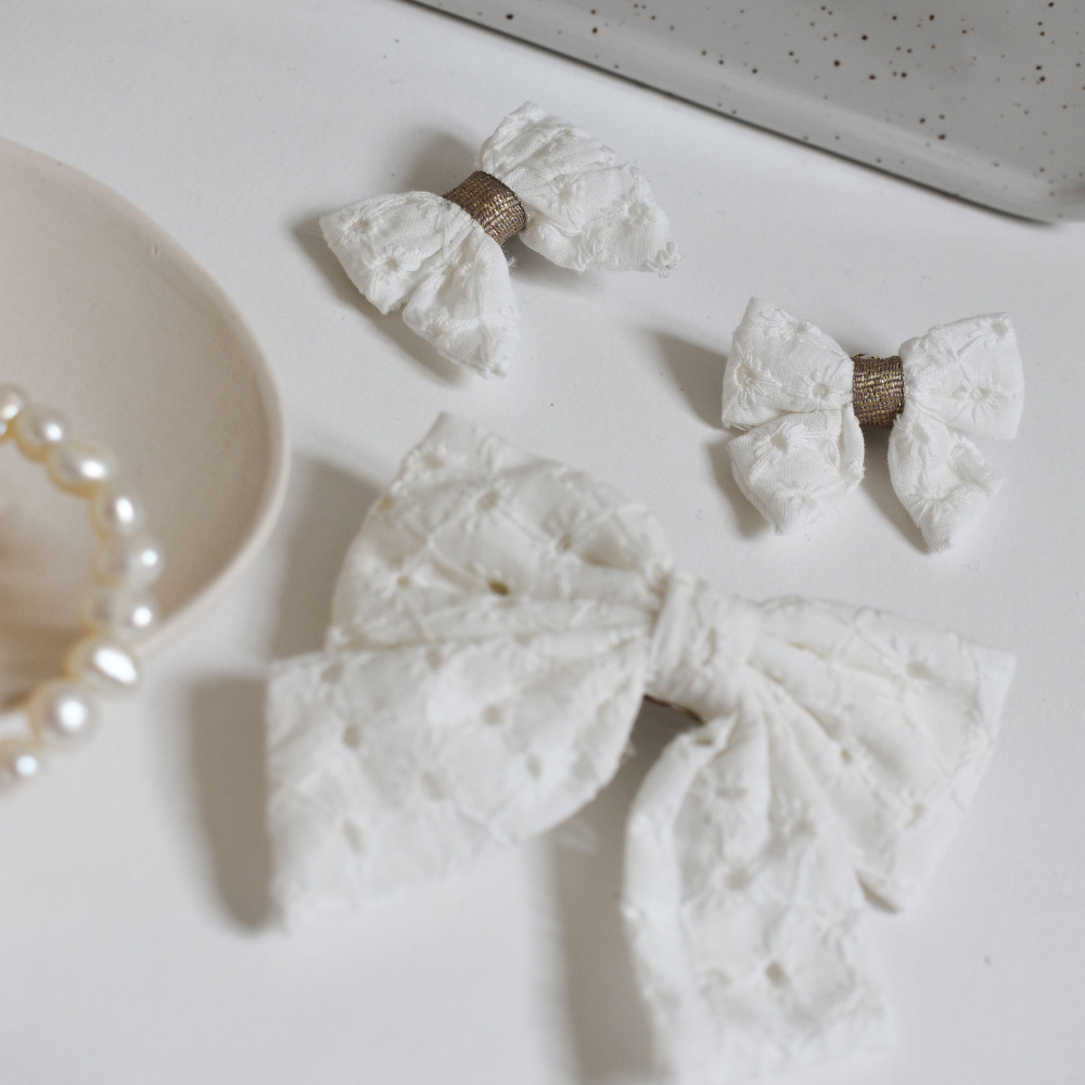 Barrette Noeud Papillon Broderie Anglaise