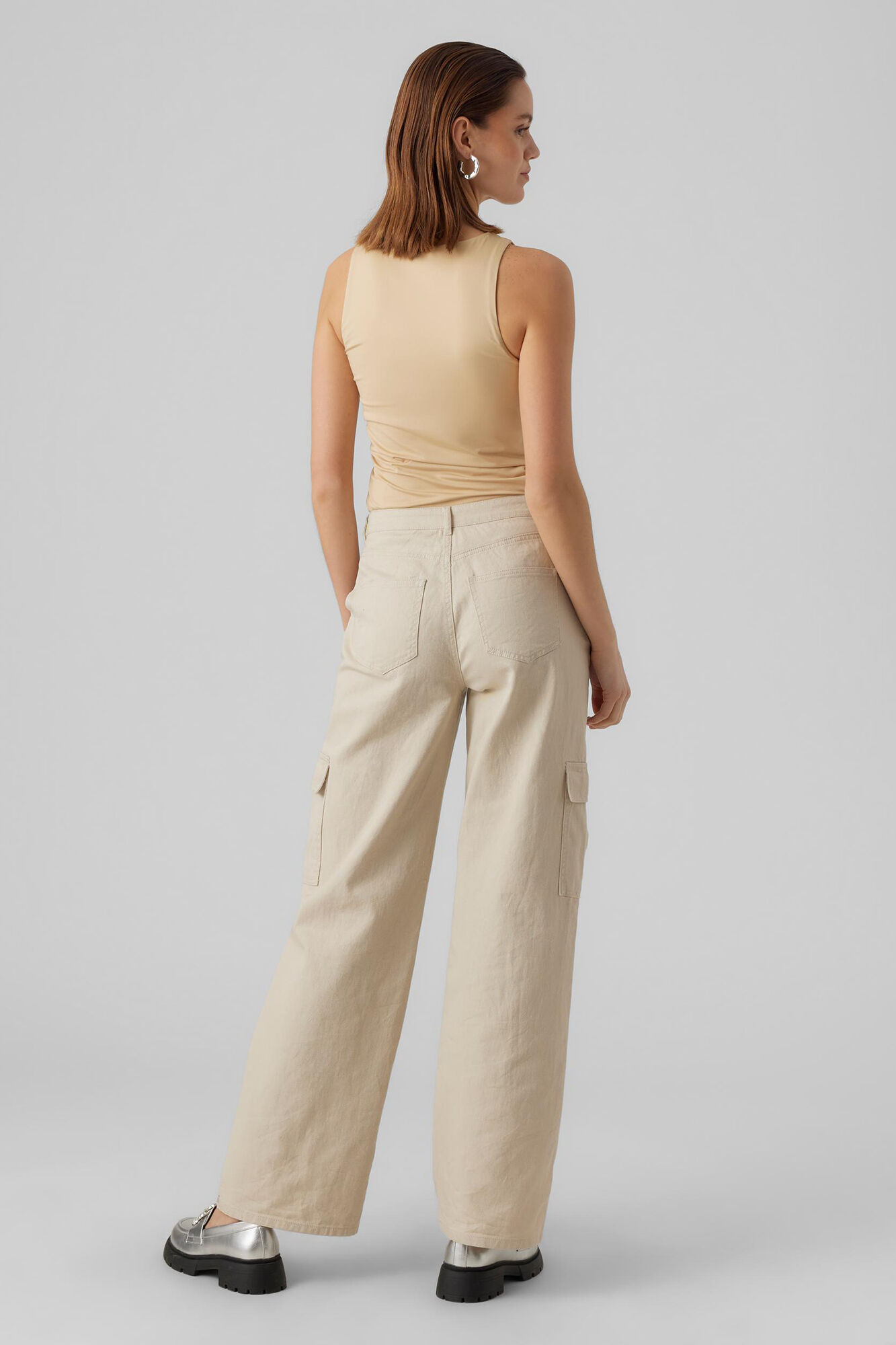 Blusa feminina sem alças com decote redondo - Marrom
