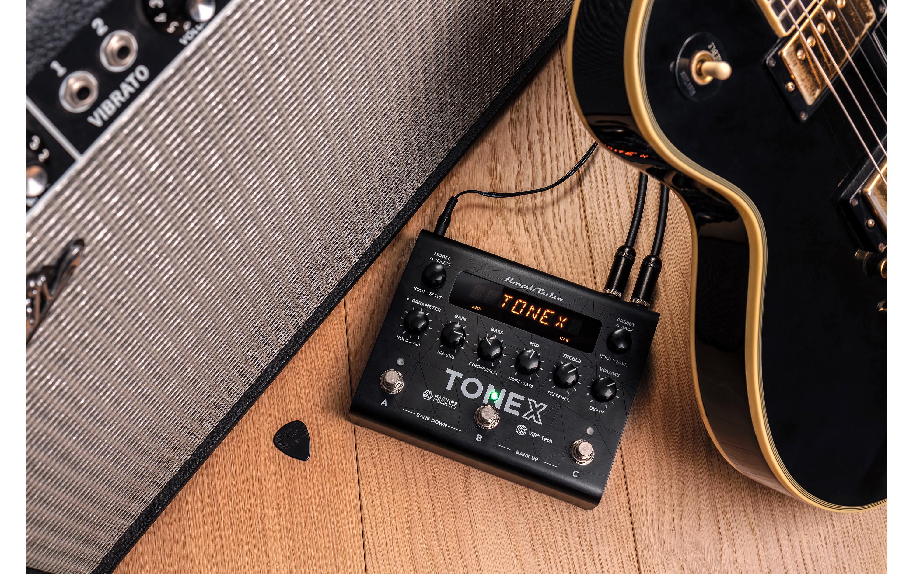 Pedal ToneX<br>KI-maschinenmodellierte Töne live auf der Bühne