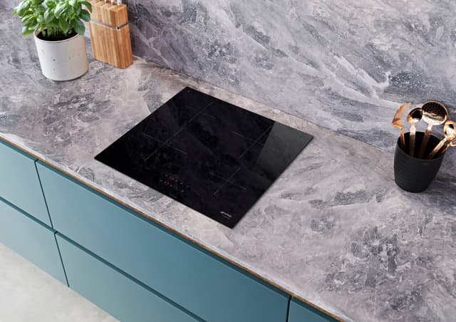 Smeg induktionskogeplade SI2641D